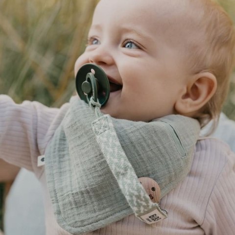 BIBS BANDANA BIB SAGE bandanka śliniak z kieszonką na smoczek 100% organic cotton
