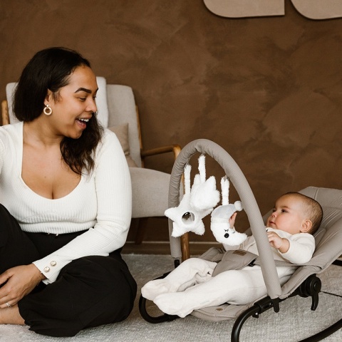 Leżaczek bujaczek składany dla niemowląt Topmark Jessy