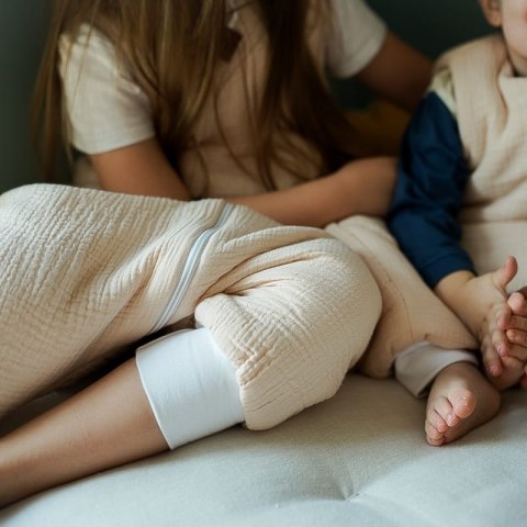 Hi Little One śpiworek z nogawkami 2,5 TOG GOOD SLEEP Cream 1-2 lata